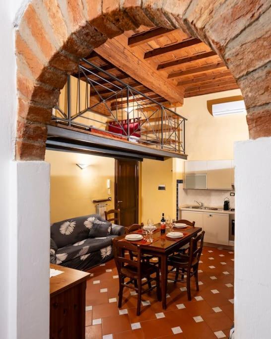 Keys Of Italy - Serragli 55 - Stile Rustico Rinascimentale In Oltrarno Florence Extérieur photo