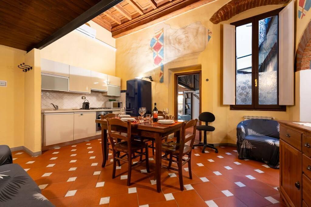 Keys Of Italy - Serragli 55 - Stile Rustico Rinascimentale In Oltrarno Florence Extérieur photo
